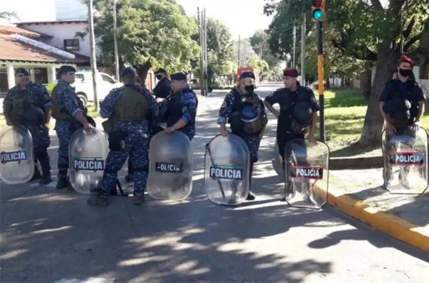 La Bonaerense detuvo a una diputada del FTD y Grabois explotó contra Kicillof