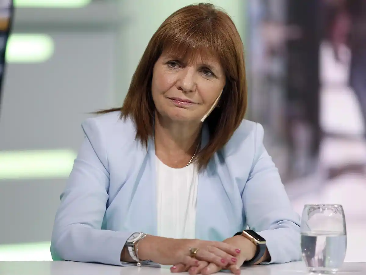 Bullrich: "Los policías están para proteger a la sociedad, no cometiendo delitos"