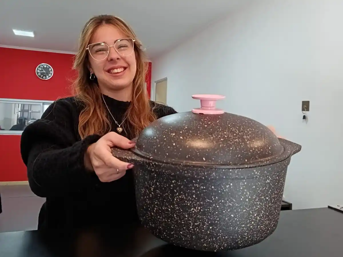 Mercol se especializa en la recuperación y mejora de ollas, sartenes y biferas.