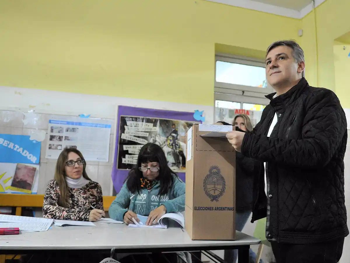 En medio de la tensión con la Rosada, votó Llaryora 