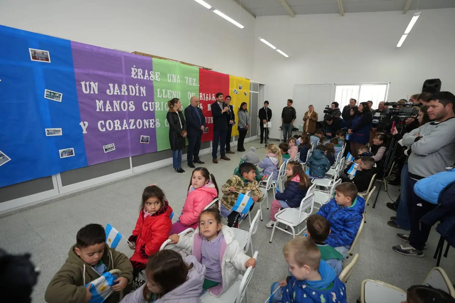 Inauguraron el Jardín de Infantes "Héroes de Malvinas" en la ciudad de Esperanza