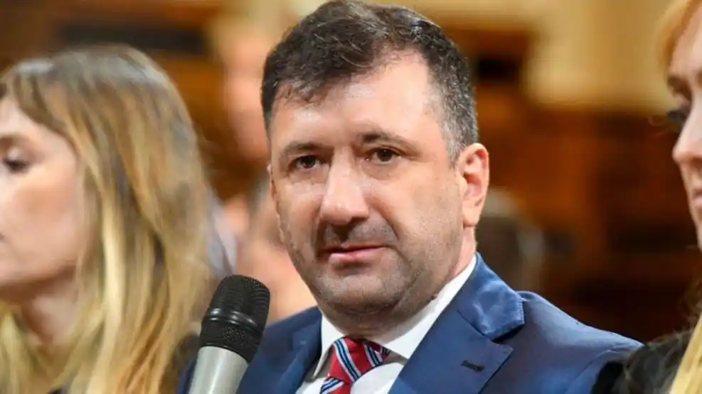 Errores procesales complican la extradición del exsenador y su colaboradora