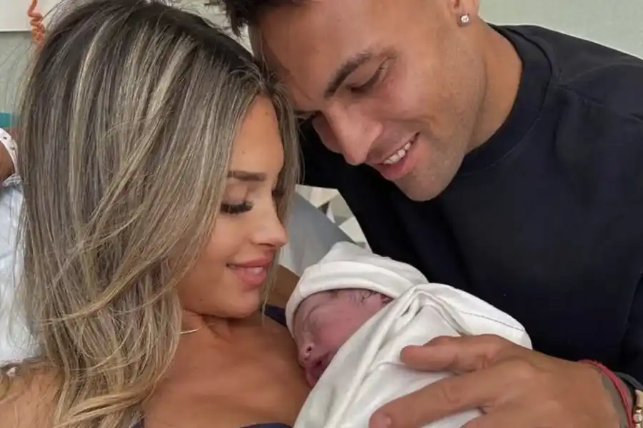 Nació el segundo hijo de Lautaro Martínez y Agustina Gandolfo