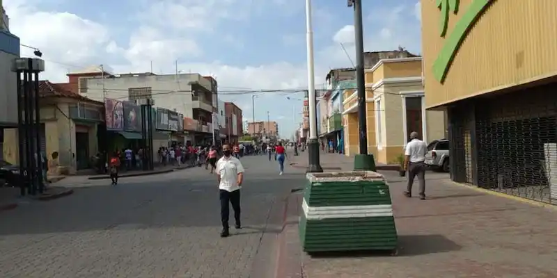 Comercios necesitan créditos para funcionar