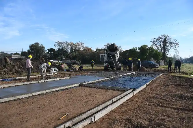 Hormigonado del Playón Urbano en la Vieja Estación