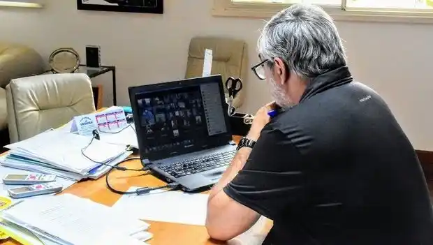 Vacunación COVID: Intendente de Trenque Lauquen pidió a Provincia “mayor injerencia” para asignar turnos