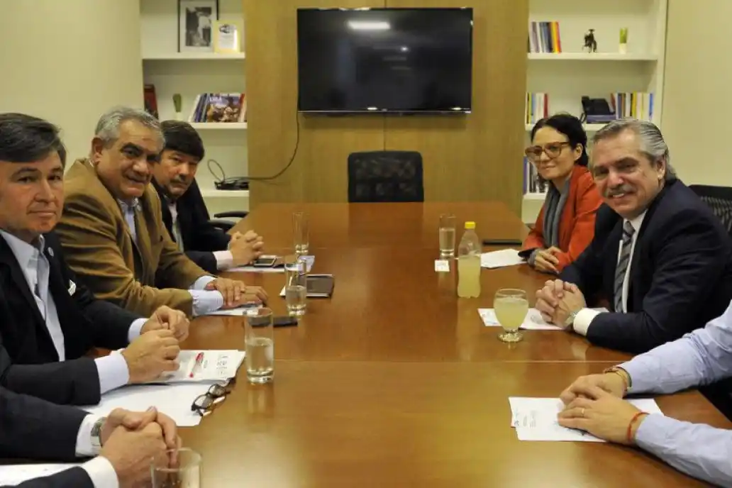 Paro del campo: "Ellos quieren ganar siempre", opinó Alberto Fernández