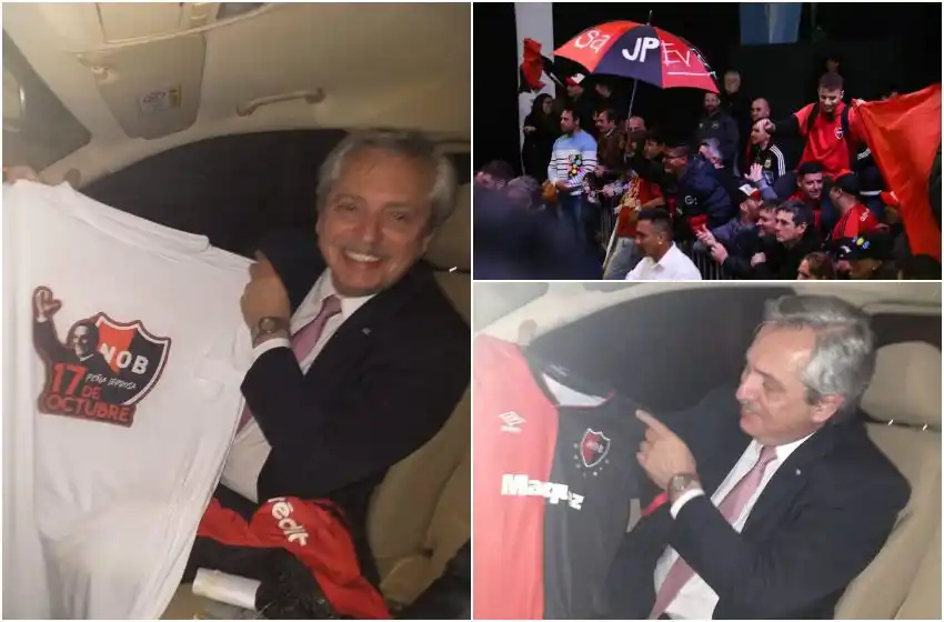 En su paso por Rosario, Alberto Fernández posó sonriente con la camiseta de Newell’s