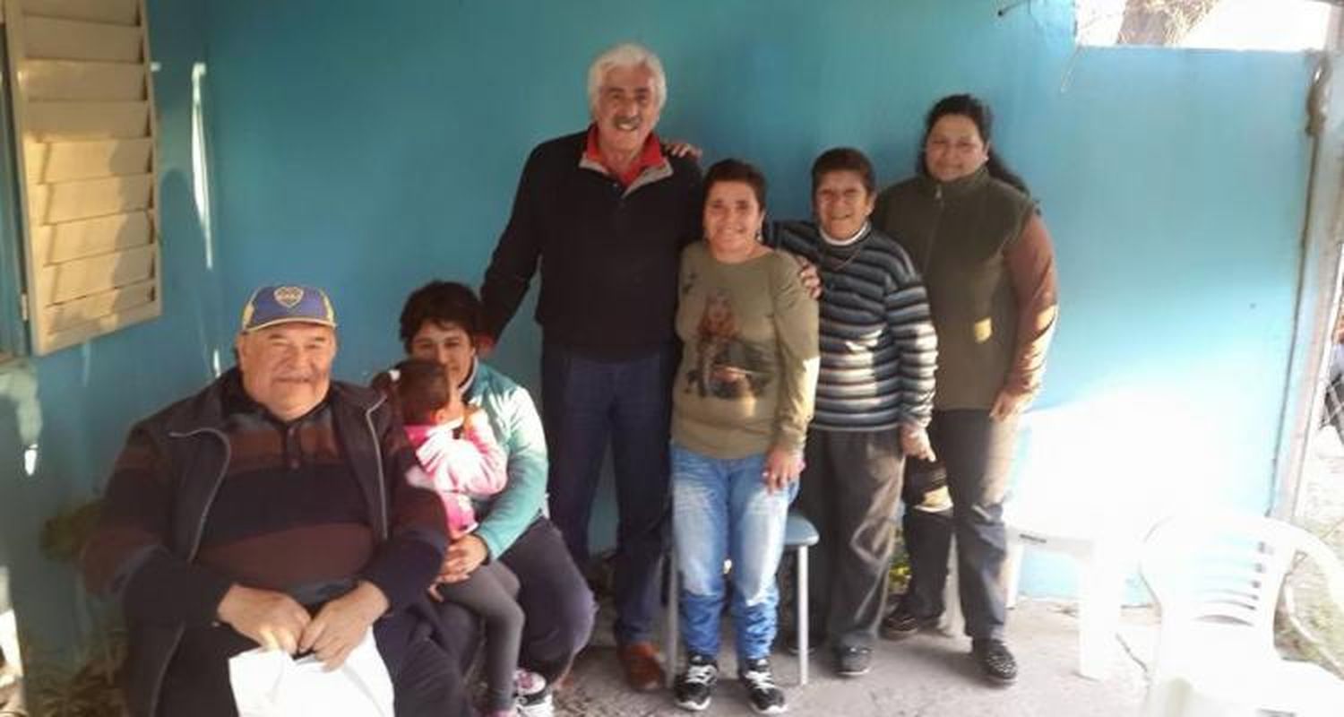 La campaña electoral, entre el barrio y el Facebook
