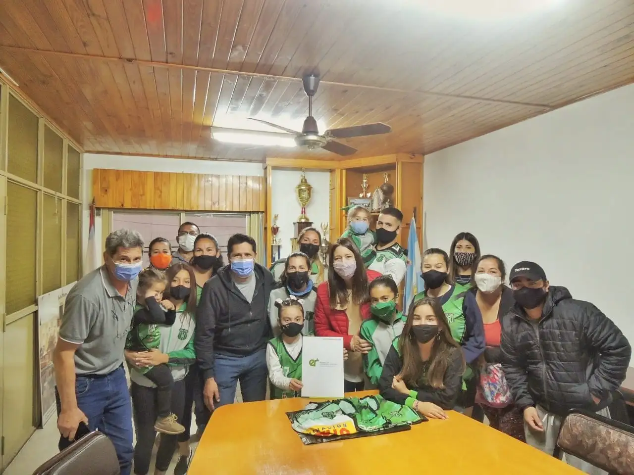 Rubattino entregó aportes a clubes de Gualeguay
