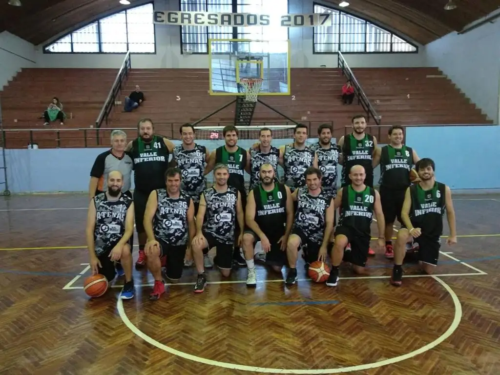 Se acercan los playoffs  en la categoría premaxi
