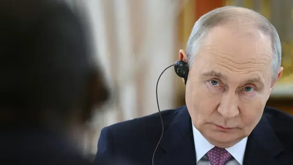 El presidente ruso, Vladimir Putin, participa en una reunión con el jefe del Consejo Soberano de Sudán, Abdel Fattah al-Burhan, en Moscú