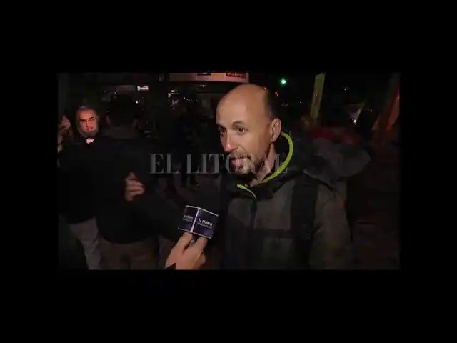 Corrida cambiaria y cacerolazo en Rivadavia y Bulevar
