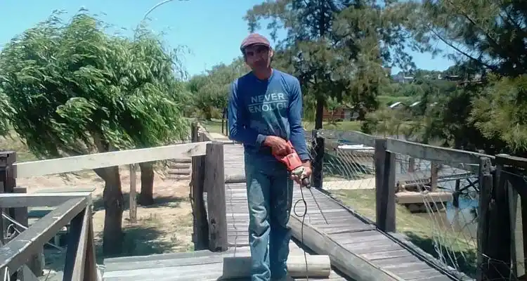 Hugo Molina, el pintor que cayó de un andamio, “no volverá a caminar”