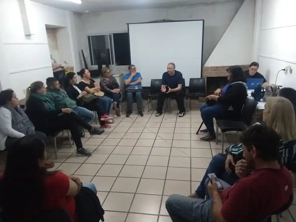 Iosper acordó la continuidad de los Maestros de Apoyo: preocupación entre los padres 