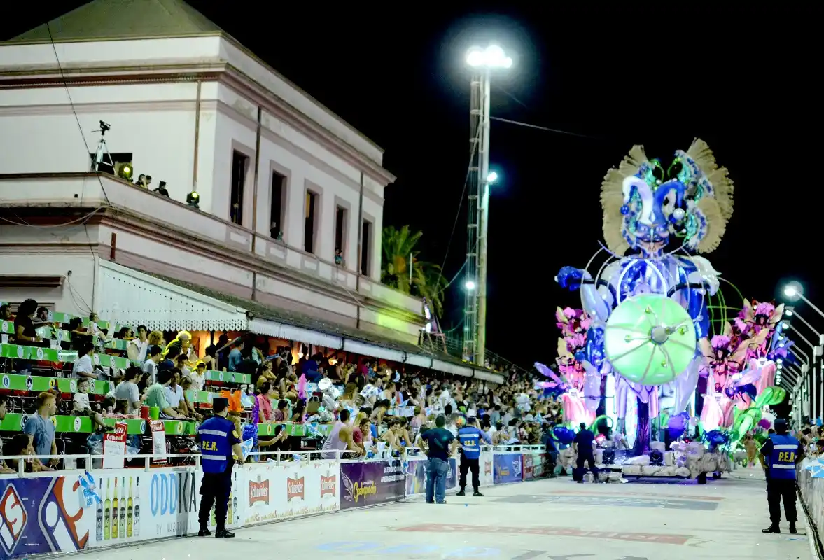¿El carnaval del país se muda a Pueblo Belgrano?