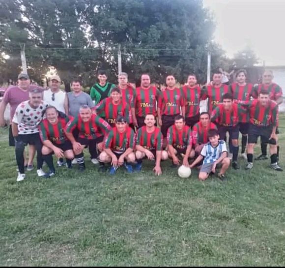 Fútbol senior: Se definen los finalistas del torneo final