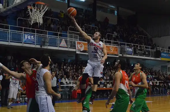 Las voces del campeón en el Luis Butta 