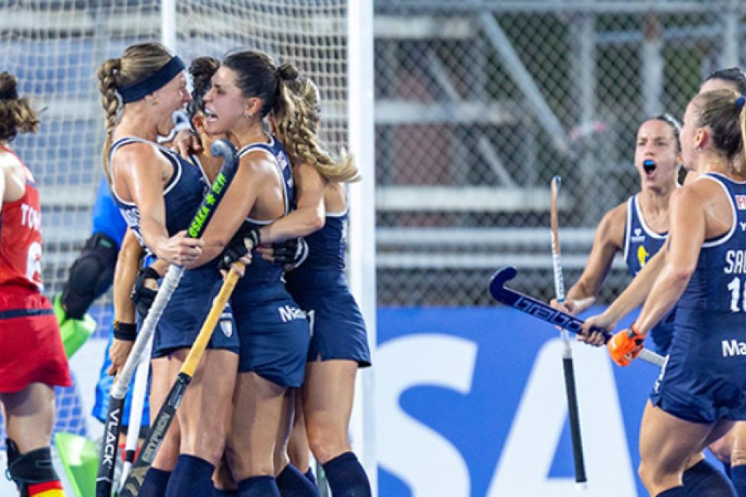 Las Leonas y Los Leones cierran en el año en la PRO LEAGUE