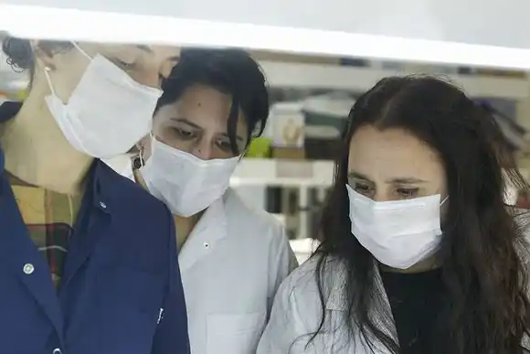 La ANMAT autorizó el ensayo clínico para el estudio de fase 2/3  de la vacuna argentina contra COVID-19   