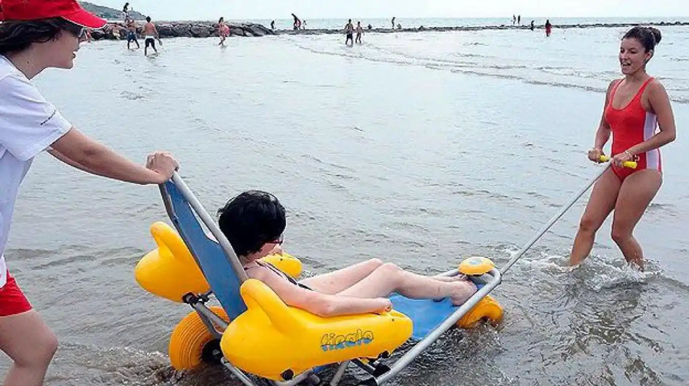 Estudiantes de escuelas técnicas construyeron una silla anfibia 