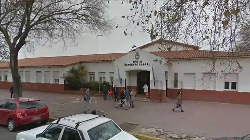 Crisis en la educación pública: aulas inundadas, edificios deteriorados y ahora invasión de ratas