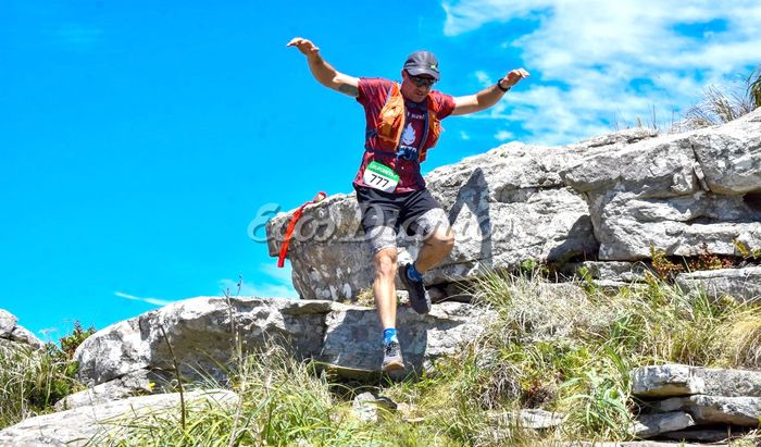 Joaquín Garona en las sierras balcarceñas