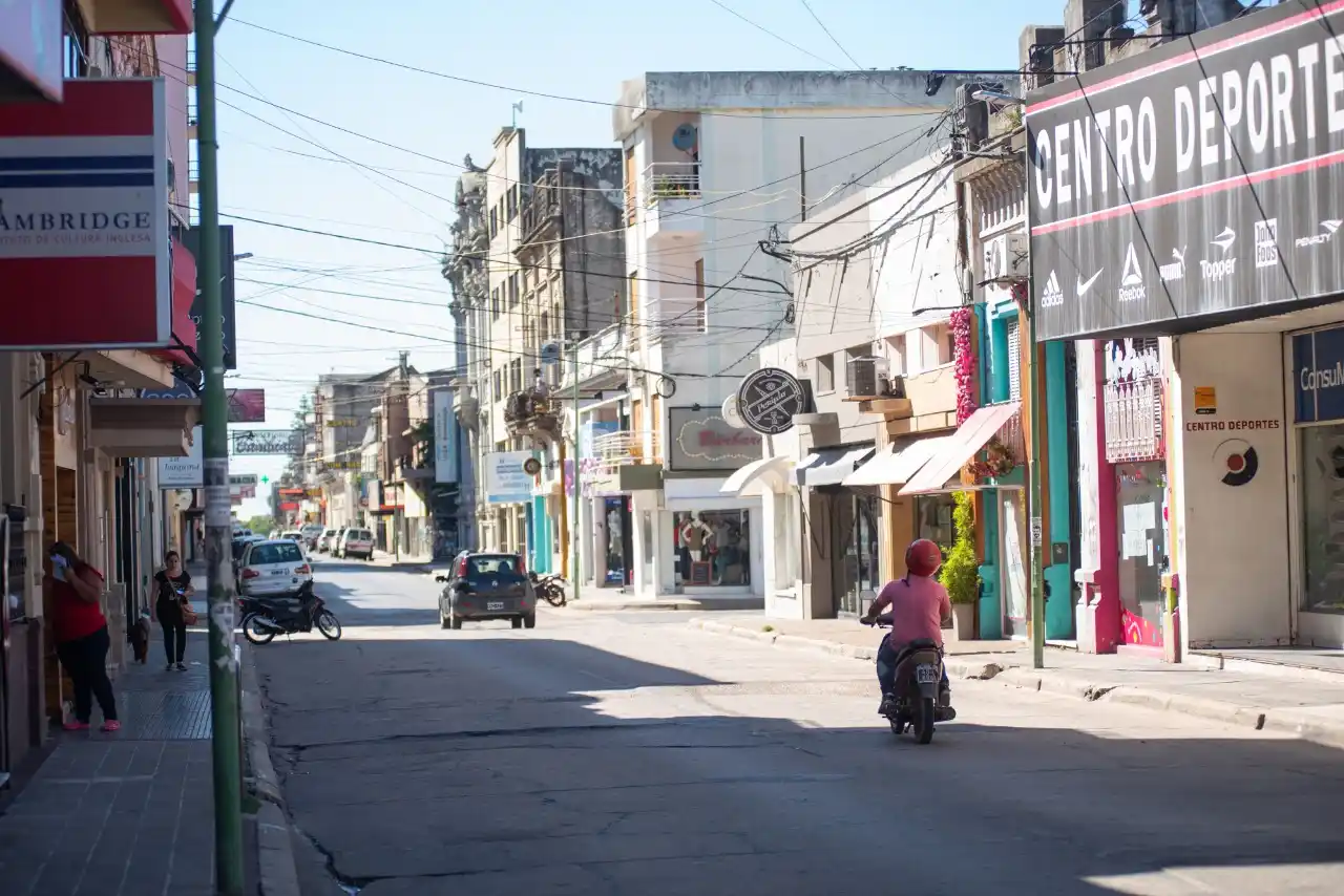  El Centro de Defensa Comercial e Industrial exige medidas tributarias para sostener el comercio local