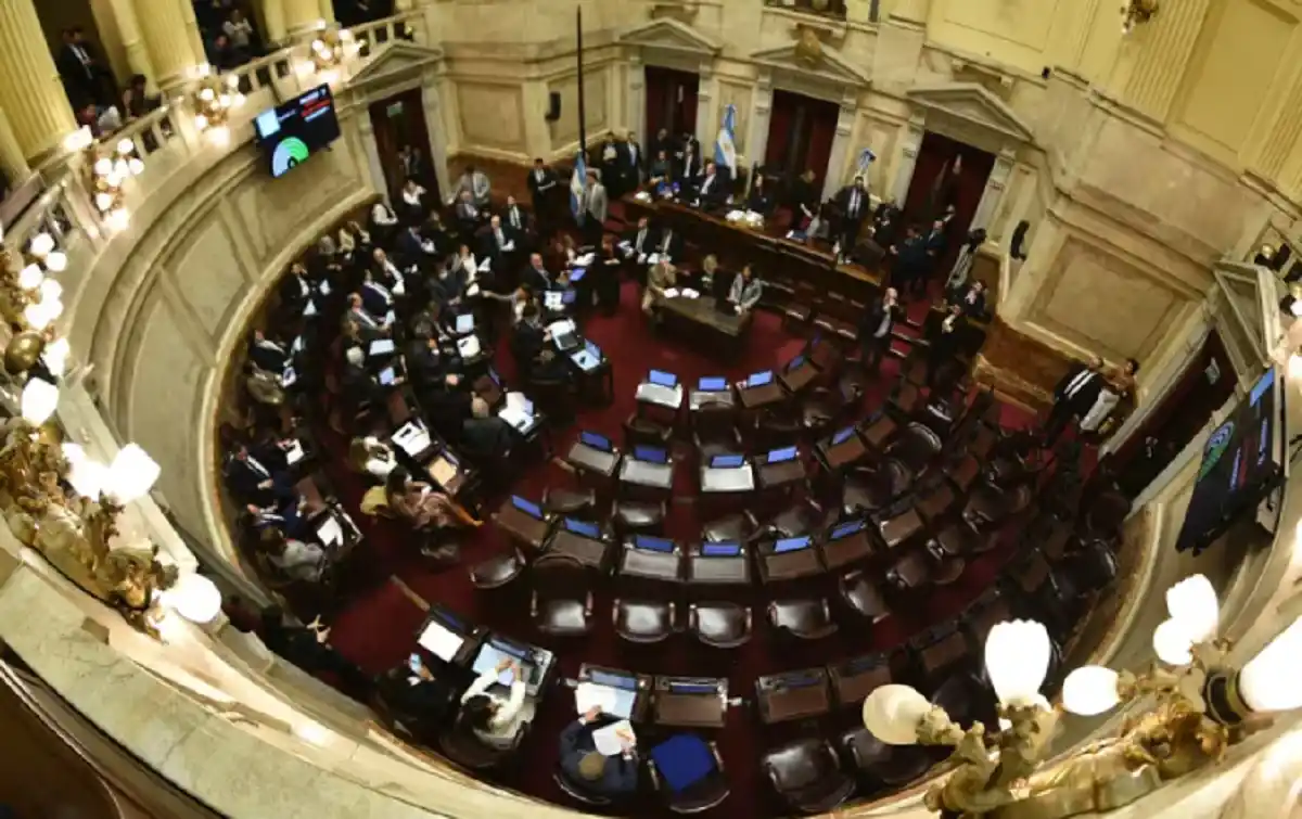 Senadores cobrarán cerca de $10 millones en julio