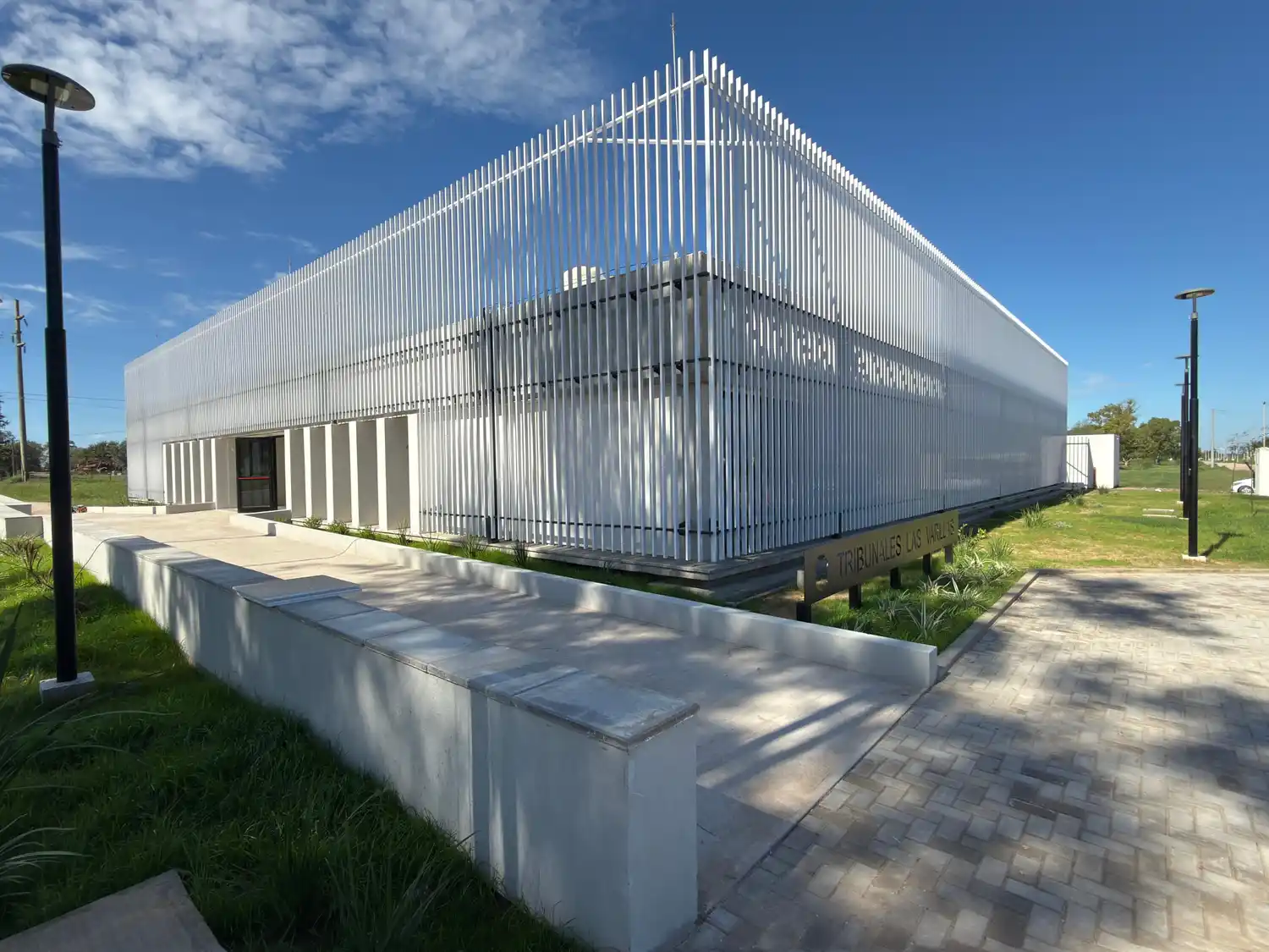 Nuevo edificio de tribunales: Las Varillas 4