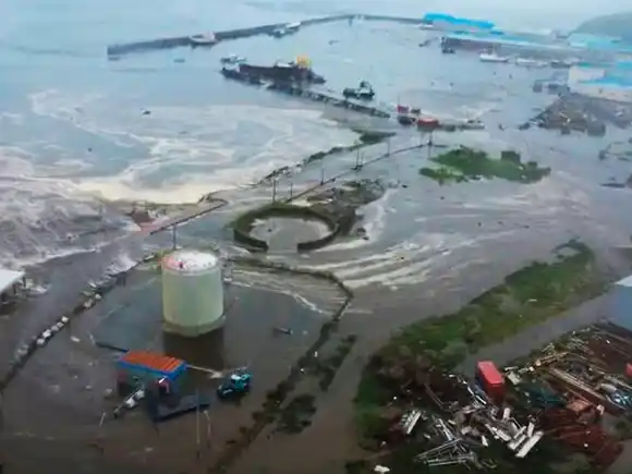 Alerta de tsunami en toda la costa del Pacífico tras un terremoto de magnitud 8,8 en Rusia