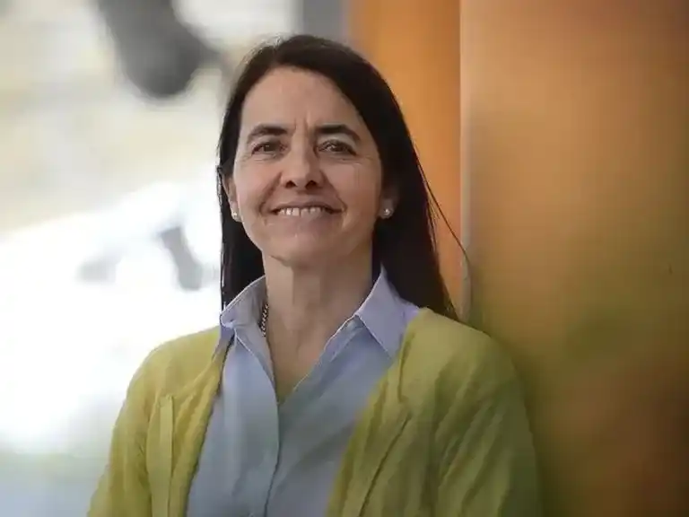 Senadora Carmen Álvarez Rivero, presidenta de la comisión de Trabajo y Previsión.