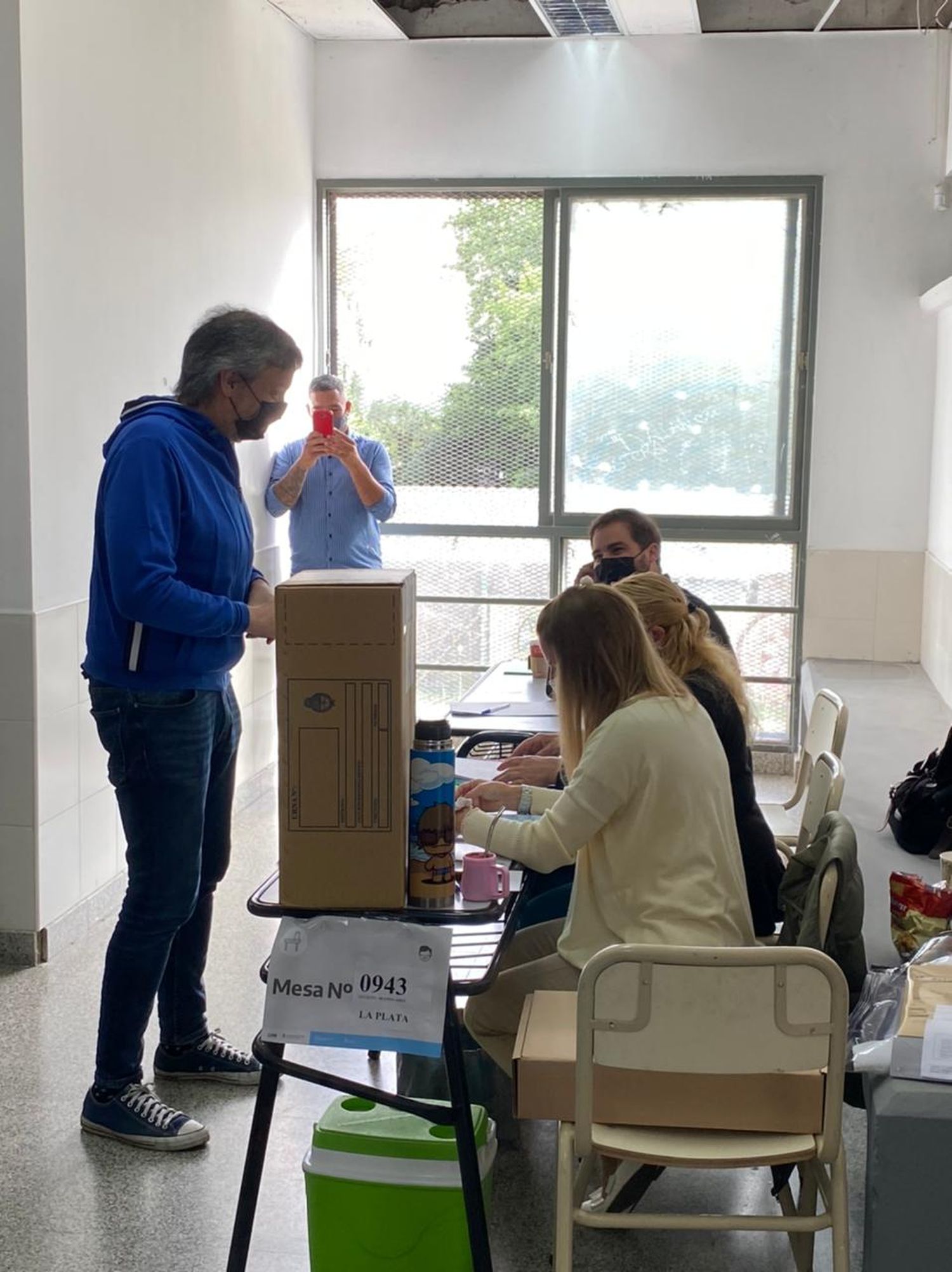 Elecciones 2021: Máximo Kirchner, uno de los primeros en votar