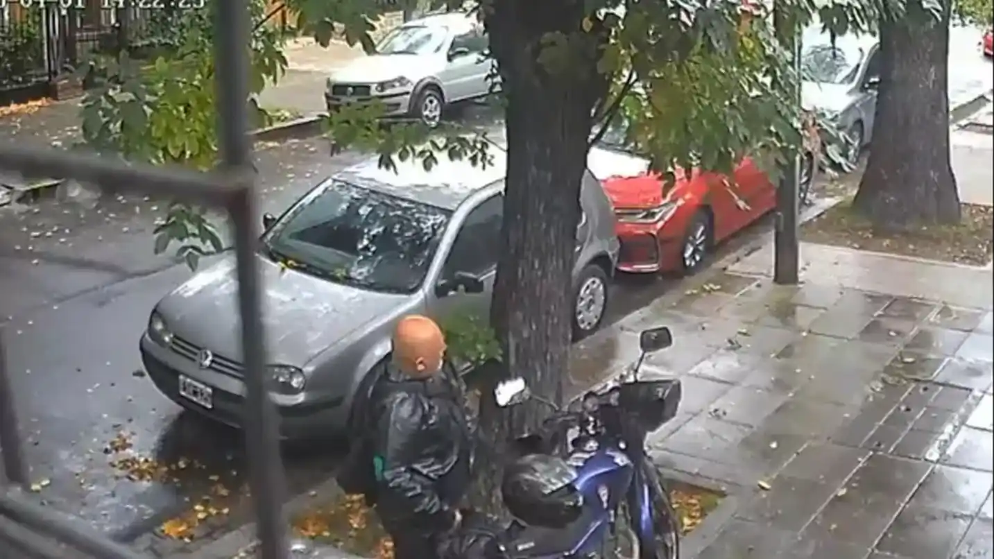 un ex policía se defendió a los tiros de un intento de robo y dejó a un delincuente gravemente herido - 2