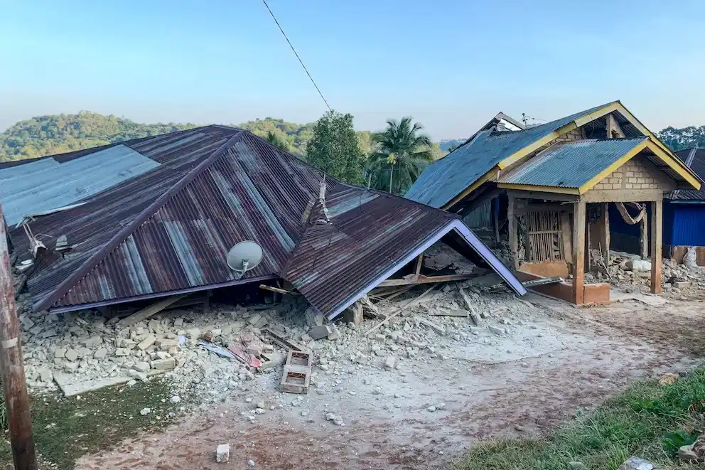 Terremoto de 7,7 en Indonesia: al menos 38 muertos y una alerta de tsunami que ya fue levantada