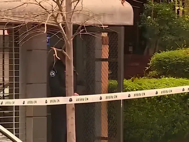 El femicidio ocurrió en el barrio porteño de Villa Devoto.