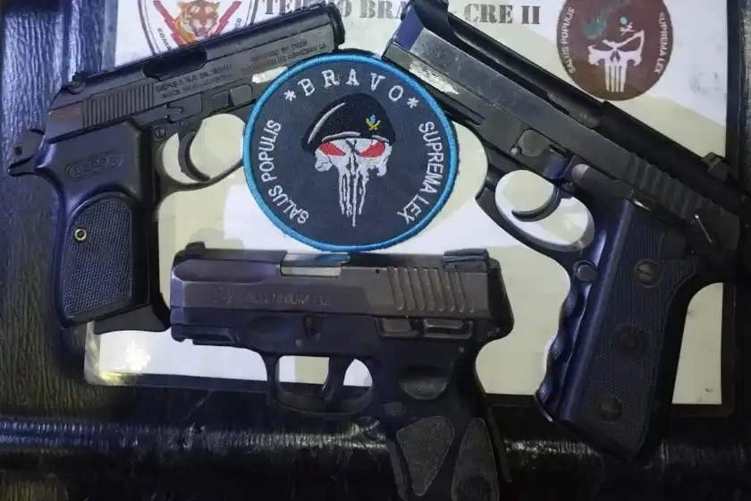 Un detenido con tres pistolas y una nota amenazante contra la Tropa de Operaciones Especiales