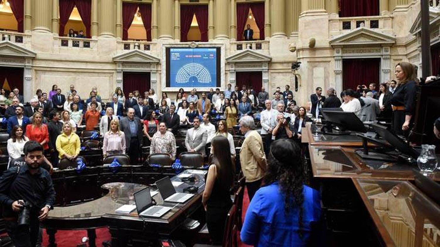 Diputados aprobó  y giró al Senado el  proyecto que reconoce la Lengua de  Señas Argentina