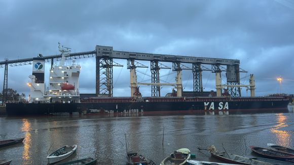 Barco varado: tras un mes, zarpó el Yasa Tokyo del Puerto de San Pedro