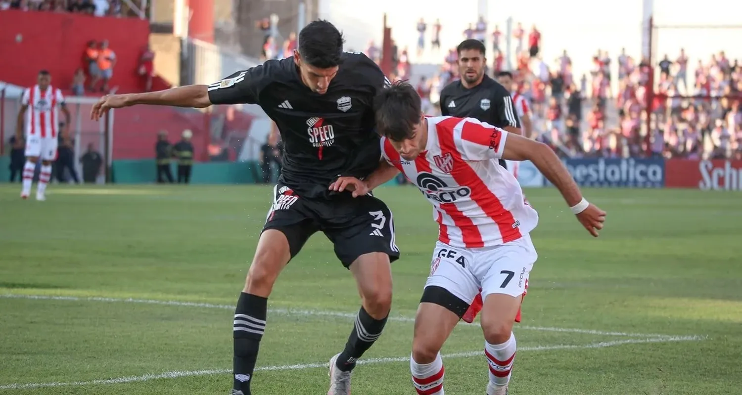 Instituto y Deportivo Riestra igualaron 0 a 0 en un encuentro bajo de vuelo. Crédito: Prensa Instituto