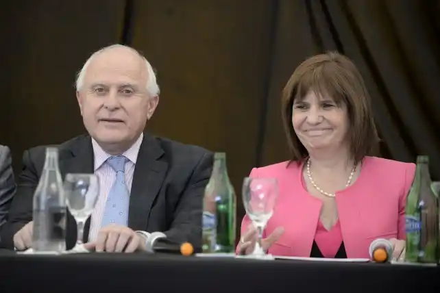 Bullrich aseguró que bajaron las cifras de delitos en Santa Fe