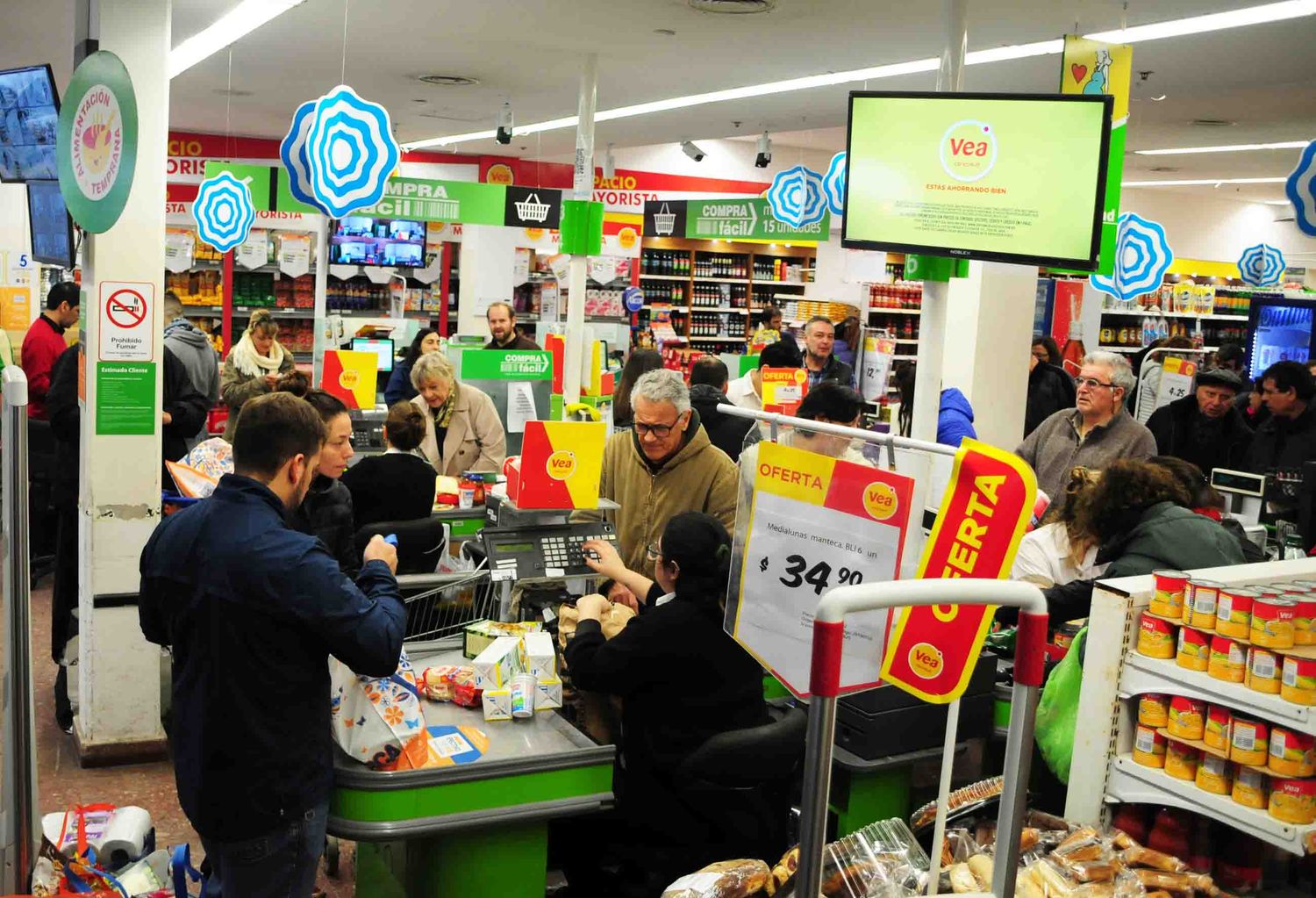 Volvió el descuento del Bapro con largas filas en el único supermercado adherido en Tandil