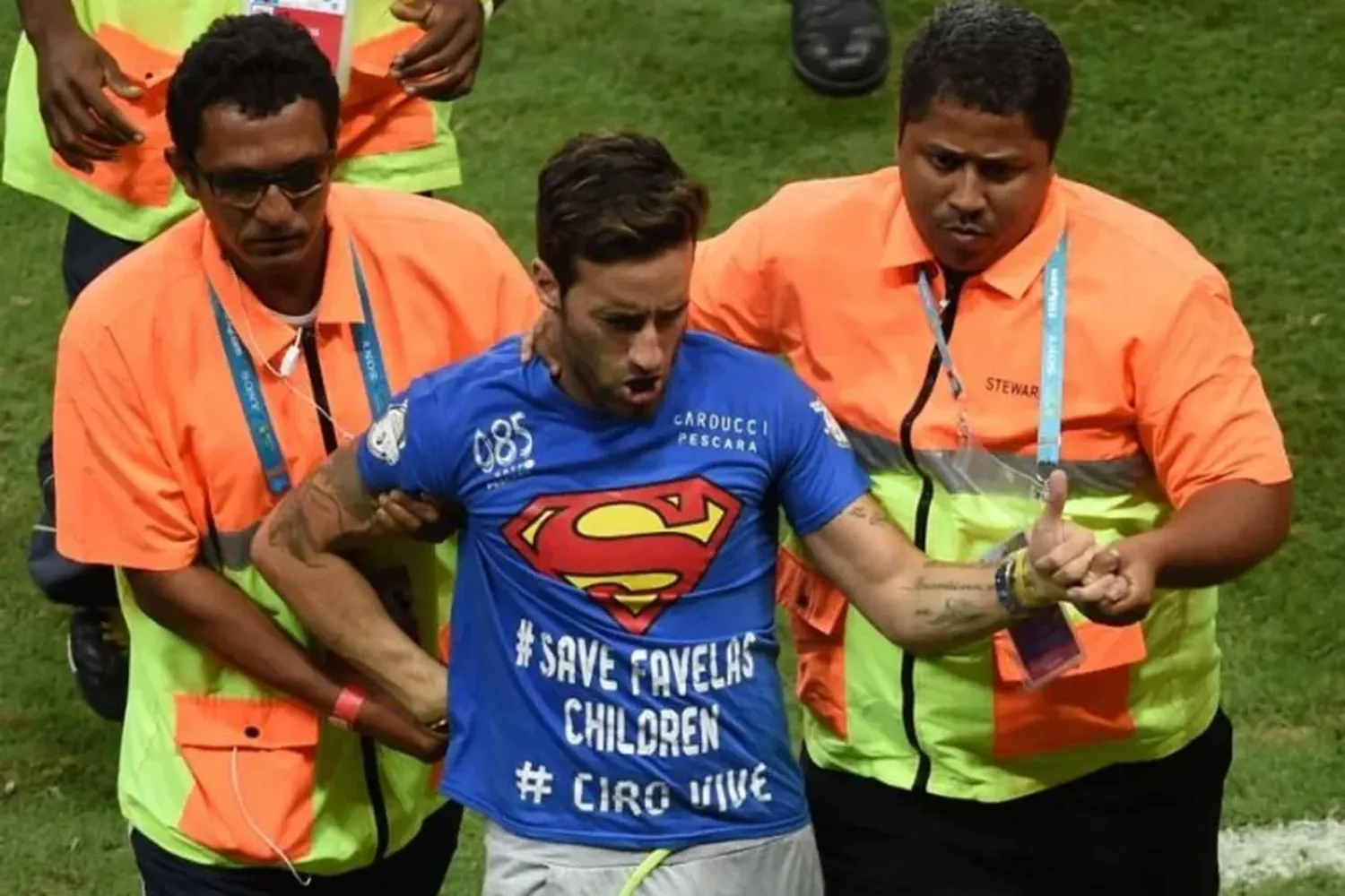 Primera protesta en un partido de Qatar 2022