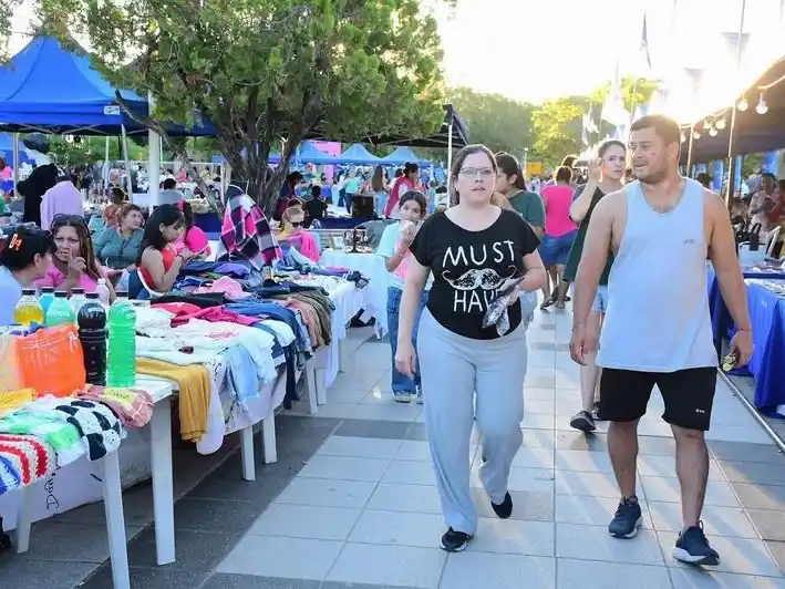 Exitosa feria emprendedora Unidad por Semana Santa