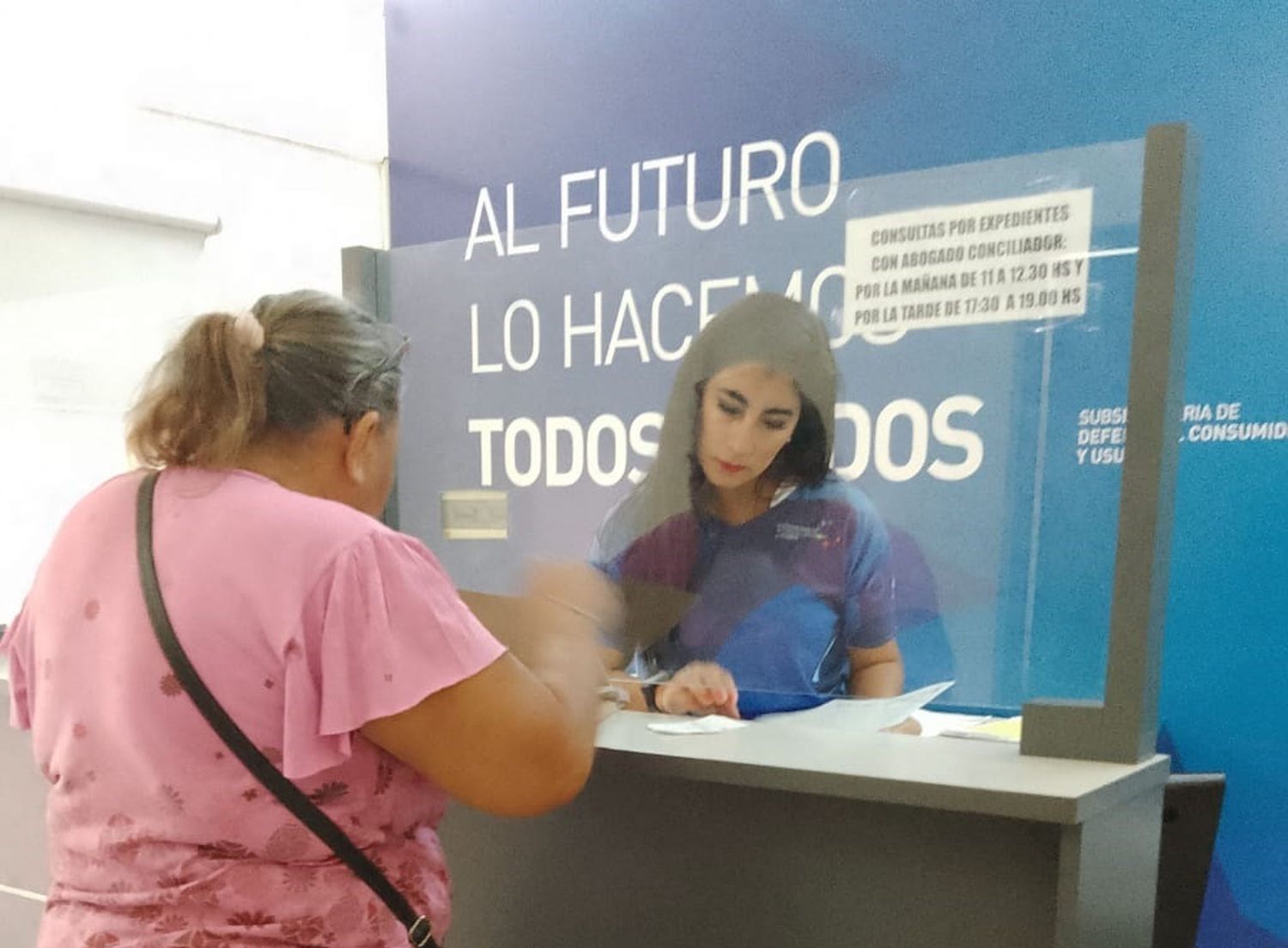 Fiestas de recepción: aconsejan acudir a Defensa al Consumidor para revisar los contratos de servicios