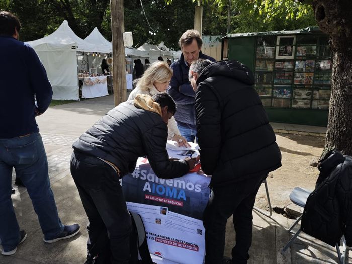 Alternativa Tandil junta firmas en adhesión al proyecto de autarquía de IOMA
