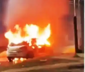 José C. Paz: Hallan un auto en llamas con dos cuerpos calcinados
