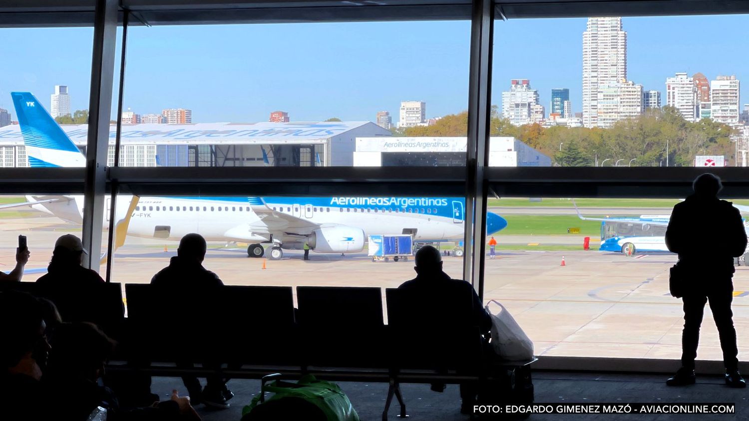 Aerolíneas Argentinas suspende temporalmente una decena de rutas nacionales y retrasa el aumento de frecuencias en otras