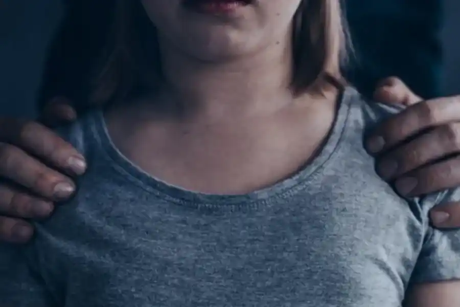 Helvecia: condenaron a un hombre de 50 años por abusar de una niña durante 4 años