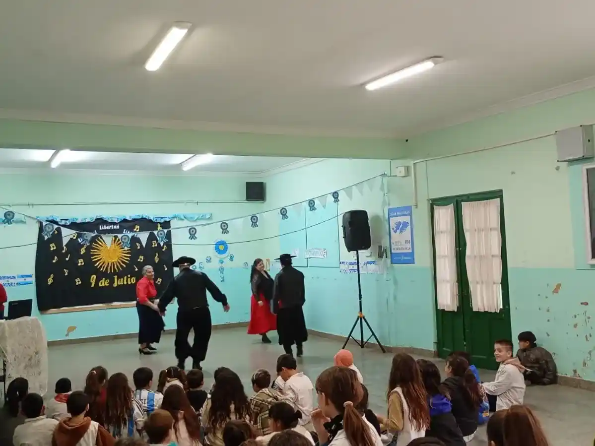 Peña. Solidaria a beneficio de la escuela 4 en el marco del 9 de julio